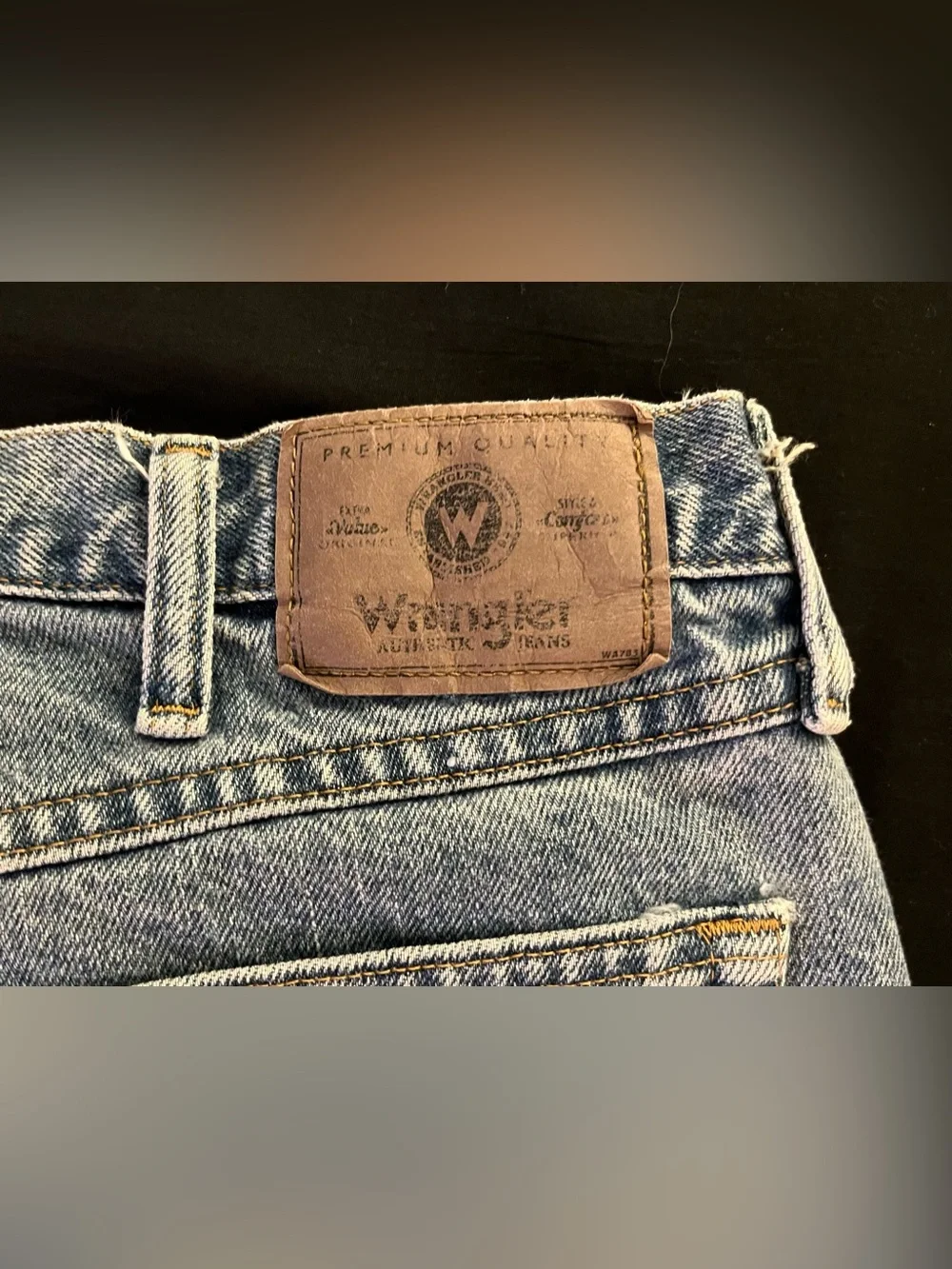 Wrangler Authentics Men's Relaxed Fit Jeans Light Wash Blue 34x32